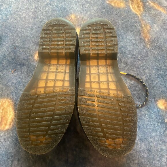 Shoes - Picture 3 of 3